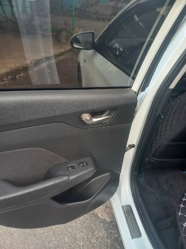 Продам солярис 2 2017г.146т родного пробега, мотор 1,6 акпп, комлектация предмаксимальная, зелёная автотека, вся в родне, линзованый заводской свет с автоматической подсветкой поворотов, стекла завод, обогревом всего плюс обогрев задних сидений, кат на месте в отличном состоянии, датчик света, есп, абс, трмс, акпп и мотор 5+, ходовая завод 5+, вся обслуженая до мелочей заменены все рабочие жидкости плюс колодки, масло зик 5-30 fe, от замены до замены каждая 5 замена халява так как масло не ест, катушки завод, свечи замена 2т назад как и масло, на 120 и 140 замена масла зик сп4 частично, диагностическая карта действительна до 07.05.2027,техосмотр делал в 2025 при покупке авто, любые проверки, эндоскопия цилиндров сделана ни каких задаром заводской хон, цена данного авто 1мл,390т, торг возле авто, сервисные книги, два ключа, сигнализация стайрлайн с авто заводом, все вопросы по тел +79494788945, макс, телега на этом номере, если вы ищите авто без вложений вам сюда, антикор 📞 звоните: +7(949)4788945 - фотография - 5