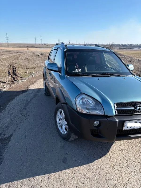 Продам tucson crdi 08г. мех.6 ступка. пробег 260т. км. машина в хорошем состоянии для своих лет. цена:899т. ₽ телефон:±79493835773 - фотография - 2