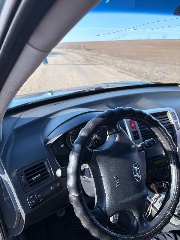 Продам tucson crdi 08г. мех.6 ступка. пробег 260т. км. машина в хорошем состоянии для своих лет. цена:899т. ₽ телефон:±79493835773 - фотография - 5
