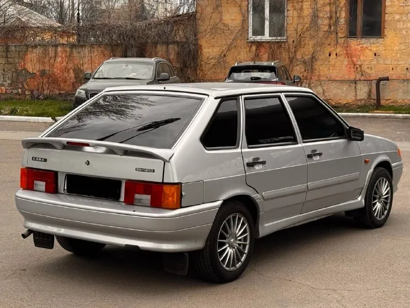 Продам ваз 2114 1.6 8v 2013 год выпуска пробег 116-000 тыс автомобиль покупал новым из автосалона состояние новой машины без вмятин царапин не гнилой ржавчины нет!!! не бит не крашен!!! ходовая часть вся обслужена. резина новая летняя диски r15 комплектация люкс с подогревом сидений один хозяин с автосалона авто не пригон!!! местная любое оформление 2 стекла подъемника цена 415-000₽ +7-949-339-39-59 реальному покупателю торг. - фотография - 5