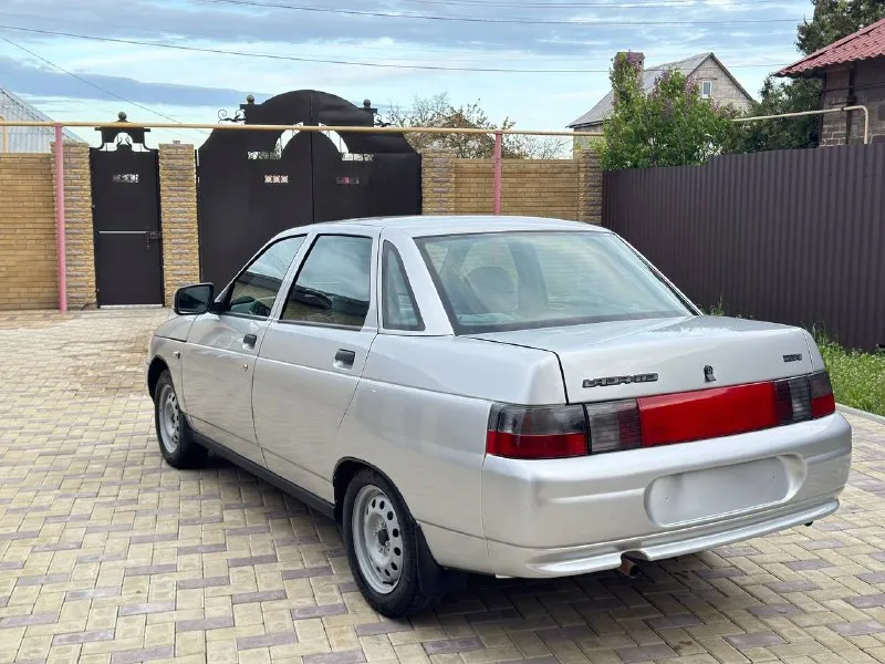 Продам ваз 2110 авто местное один владелец по птс автотека зелёная авто в родной краске в дтп не участвовала без гнили и рыжиков ориганльный пробег 136 тысяч установлен газ вписан в птс авто не каких вложений не требует цена 365 тысяч рублей все вопросы по телефону +79494906570 📲 tg: @belash010 📞 звоните: +7(949)4906570 - фотография - 6