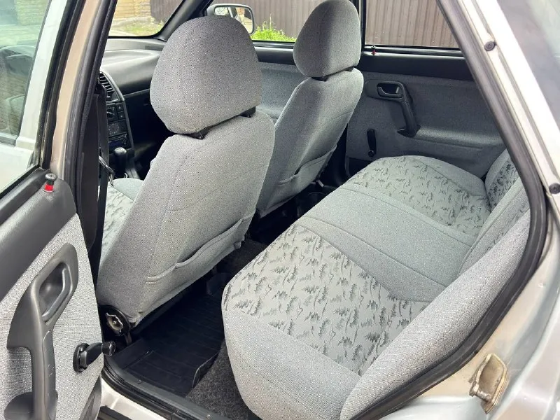 Продам ваз 2110 авто местное один владелец по птс автотека зелёная авто в родной краске в дтп не участвовала без гнили и рыжиков ориганльный пробег 136 тысяч установлен газ вписан в птс авто не каких вложений не требует цена 365 тысяч рублей все вопросы по телефону +79494906570 📲 tg: @belash010 📞 звоните: +7(949)4906570 - фотография - 9