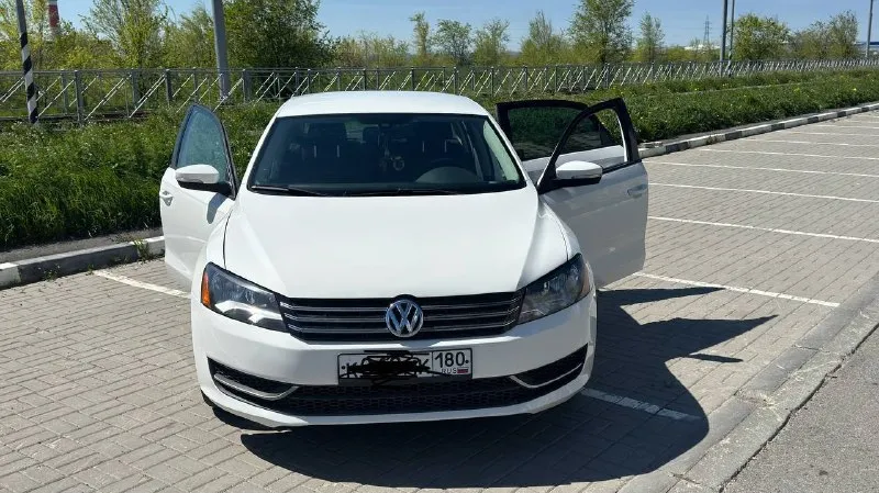 Volkswagen passat b7 (usa) 2013, 2.5 (170 л. с.), aisin ➕ газ. идеальный компромисс цена/ресурс/экономия. продаю passat b7 2013 года, американская сборка (usa). пробег 200 000 км. долго искал эту связку: двигатель 2.5 (5 цилиндров) и классический автомат aisin — самый живучий тандем, без dsg и проблемных tsi. делал машину для себя, машина в хорошем состоянии. тех. осмотр пройден. зимняя резина в подарок. цена: 1🍋360 +79493273411 павел 📲 tg: павел смирнов 📞 звоните: +7(949)3273411 - фотография - 5