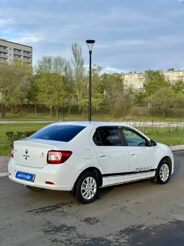 🇫🇷 renault logan 💰цена: 680 000р 🏢город: мариуполь 📅год выпуска: 2017 🧾пробег: 86 530 км. ⚙️двигатель: 1.6 8v. ⛽топливо: бензин/газ ⚙️кпп: механика 📞 телефон: +7-949-727-41-51 +7-949-551-91-52 +7-989-263-55-56 💾 оп. .. oji/40/e29c85.png')">✅ оцинкованный кузов ✅ южная эксплуатация ⛽️ гбо евро-4 вписан в птс 🚙 двигатель k7m 1.6 8v. самый надежный в линейке. ходовая без посторонних звуков, мягкая, высокий клиренс. ❄️ кондиционер, полный электропакет, гур, abs, airbag, оригинальная магнитола с bluetooth и usb, птф, центральный замок. улица шевченко 2️⃣6️⃣9️⃣ ➕автомобиль с пройденным техническим осмотром и готов к переоформлению. 🏦 возможна продажа в кредит по двум документам. - фотография - 5