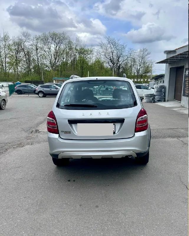 Ваз granta cross 1,6. mt, 2024, 47 502 км родная краска, без дтп. живая, для грунтовок и города — отлично. подогрев передних сидений. торг уместен при осмотре. донецк.1050000 руб +79496050619 📞 звоните: +7(949)6050619 - фотография - 2