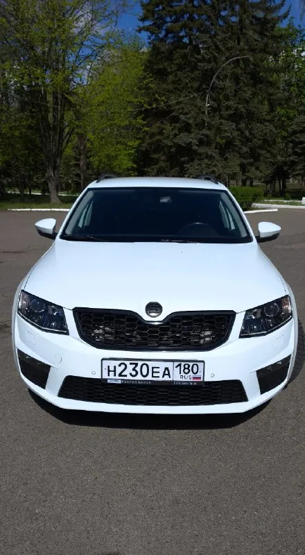 💰2 150 000₽ 📱+7 (949) 06 777 03 🚘пробег 185 тыс. км продается безупречный просторный автомобиль с оригинальным пробегом в кузове универсал, мечта для многих поклонников skoda и vag group в целом. отличная динамика от ресурсного мотора (cjsb ea888 1.8 gen3) (на данный момент это наиболее удачная и доработанная версия с уходом от детских болячек двс из линейки 1.8tsi) + полный привод реализованный на муфте haldex 5 последнего поколения* 4×4, это то чего так не хватает владельцам в vrs версиях для полноценного зацепа). данный мотор что для меня показательно ставился на audi tts до 2018 года. и в стоке выдавал 310л. с. запас для форсировки огромен, блок чугунина* без всякого алюминия и тем более алюсила как на новых 1.5tsi. ходит овер доxyja. ремонтопригоден максимально! коробка соответственно dq250, "мокрая" переваривает кучу момента и так же имеет огромный ресурс и потенциал для тюнинга. любое чип ателье, либо профильный сервис подтвердит эту инфу. увидив подобный проект с 📞 звоните: +7(949)0677703 - фотография - 2