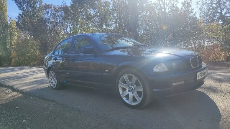 Цена 450₽ bmw e46✅ автомобиль на полном ходу ✅ документы в полном порядке любое переоформление✅ кузов не гнилой (есть моменты по лкп, машина 1998года выпуска) ходовая часть в хорошем состоянии, кондиционер, доводчики стекл, сигнализация, гур, хорошая музыка, новая резина, двигатель 1.9 м43б19.находится в харцызске, : +7 (949) 318-27-83 📞 звоните: +7(949)3182783 - фотография - 4
