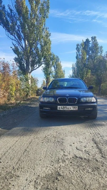 Цена 450₽ bmw e46✅ автомобиль на полном ходу ✅ документы в полном порядке любое переоформление✅ кузов не гнилой (есть моменты по лкп, машина 1998года выпуска) ходовая часть в хорошем состоянии, кондиционер, доводчики стекл, сигнализация, гур, хорошая музыка, новая резина, двигатель 1.9 м43б19.находится в харцызске, : +7 (949) 318-27-83 📞 звоните: +7(949)3182783 - фотография - 5