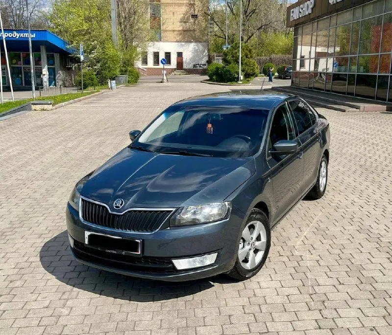 Skoda rapid без окрасов ! все стекла родные ! год 2015г кузов лифтбек # 1.6 бензиновый мрi (атмосферный) коробка механика 5ст. передний привод пробег 190.000 тыс. км (родной ) автотека зеленая 🧤 2 хозяин! комплектация климат контроль! подогрев сидений ! круиз контроль ! 4 эл. стеклоподъёмника ! бортовой компьютер ! обогрев заднего стекла! эл. зеркала с подогревом корректор фар! дхо! сигнализация ! би лэд в фарах! лэд птф! разъемы под aux usb! разъем 12v! магнитола bluetooth! мульти руль ! литые диски r15! 2 ключа ! ✅донецк. стоимость 950.000 торг!!! тел. +7 (949)5905326 📲 tg: sss$ 📞 +7(949)5905326 📲 tg: sss$ 📞 звоните: +7(949)5905326 - фотография - 3