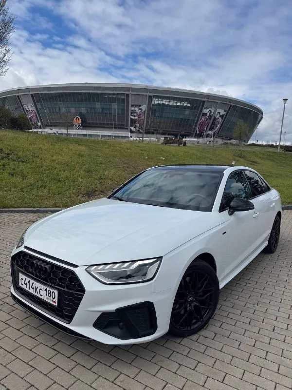 🚘 audi a4 2.0 s-line 🚙 ✅ 2021 год / 05 месяц ✅ 2.0т / бензин / акпп ✅ 12.000 km родного пробега 🔹 официальный автомобиль из германии. с минимальным пробегом и в отличном состоянии. 🔥 s-line • led приборная панель, start-stop, подогрев руля и сидений, тёмный потолок. • раздельный климат-контроль, адаптивный круиз-контроль, контурная подсветка салона. • drive-select, парктроники, камера заднего вида, складывание зеркал. • мультимедиа расширенного типа на русском языке с carplay. • кузов покрыт керамическим составом. • 2 ключа, новый комплект летней резины. 🚗 автомобиль полностью обслужен. состояние нового. возможен обмен, а также продажа в кредит. 💸 3.500.000 ₽ +79495051515 (+telegram) 📞 🇷🇺 звоните: +79495051515 - фотография - 1