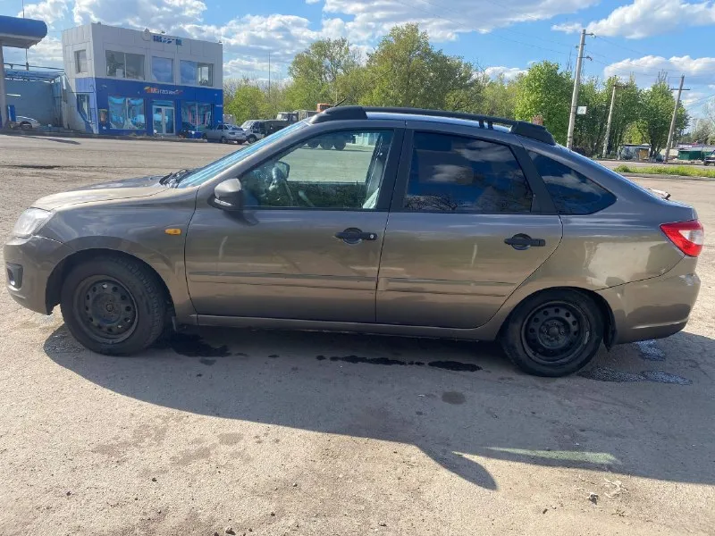 Продам газ не вписан стоит музыка я владелец по стс лада гранта 2016г стеклоподьемники кондиционер abs электроподогрев зеркал 470 000₽ торг у капота осмотр в амвросиевском районе тел. +79493275500 t. me/nenormativnui - фотография - 4