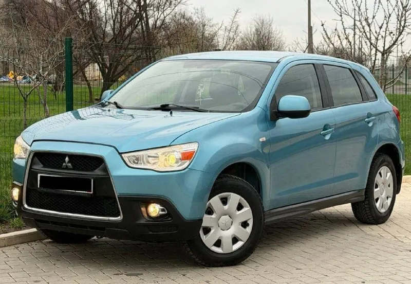 Mitsubishi asx рейсталенг
Год выпуска:2013
Объём :1.6.v16
Кпп механическая
Родной пробег:129.000км

Авто в родном окрасе, без дтп!
История автомобиля прозрачна и чиста, чему свидетельствует автотека.
Автомобиль был пригнан с японии, за все время эксплуатации 1 единственный собственник, обслуживался всегда у официального дилера по регламенту,
Все замены фиксировались всегда в сервисной книжке, все чеки имеются
Недавно сделали полное т. О
Автомобиль без вложений!

Компактный кроссовер
С идеальным сочетанием,
Механической коробкой передач и цепным двигателем 1.6
Автомобиль подходит для разных видов эксплуатации, уверен будущий владелец будет очень доволен авто
В комплекте с автомобилем идет летняя резина с дисками

Комплектация:электро зеркала, кондиционер, электро стеклоподъемники, подогрев сидений, подогрев стекл, мультимедия, бортовой компьютер, aux, bluetooth, и много чего прочего для комфортного пользования.

Продажа через переоформление в мрэо

Цена 1.025.000руб

+7(949)-051-41-89

Г. Донецк - фотография - 2