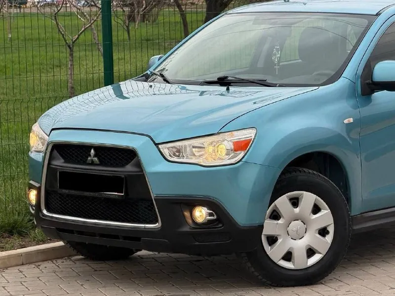 Mitsubishi asx рейсталенг
Год выпуска:2013
Объём :1.6.v16
Кпп механическая
Родной пробег:129.000км

Авто в родном окрасе, без дтп!
История автомобиля прозрачна и чиста, чему свидетельствует автотека.
Автомобиль был пригнан с японии, за все время эксплуатации 1 единственный собственник, обслуживался всегда у официального дилера по регламенту,
Все замены фиксировались всегда в сервисной книжке, все чеки имеются
Недавно сделали полное т. О
Автомобиль без вложений!

Компактный кроссовер
С идеальным сочетанием,
Механической коробкой передач и цепным двигателем 1.6
Автомобиль подходит для разных видов эксплуатации, уверен будущий владелец будет очень доволен авто
В комплекте с автомобилем идет летняя резина с дисками

Комплектация:электро зеркала, кондиционер, электро стеклоподъемники, подогрев сидений, подогрев стекл, мультимедия, бортовой компьютер, aux, bluetooth, и много чего прочего для комфортного пользования.

Продажа через переоформление в мрэо

Цена 1.025.000руб

+7(949)-051-41-89

Г. Донецк - фотография - 5