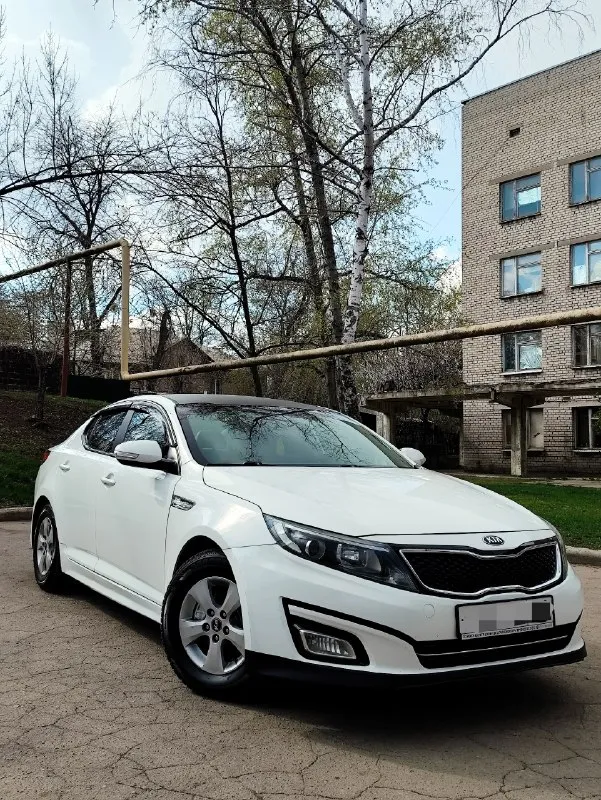 Продам kia k5 на заводском пропане авто с кореи год выпуска: 2014 объем 2.0 атмо привод : передний кпп автомат двигатель работает идеально, замена масла каждые 5-6 тысяч км, нет посторонних шумов, стуков дыма и т. д. коробка переключает как нужно, без пинков автотека вся зелёная, в такси не была очень экономичный авто город 8-9 трасса 6-7 газа. два комплекта хорошей резины, большой остаток протектора. состояние хорошее, кондиционер, подогревы сидений, электро сиденья, большой монитор, управление голосом осмотр город донецк цена 1.190.000 торг у капота телефон: +79493127889 +79494012939 т. г. +79281099157 📞 🇷🇺 звоните: +7(928)1099157 - фотография - 3