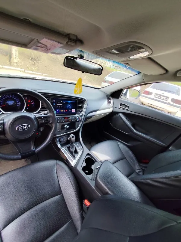 Продам kia k5 на заводском пропане авто с кореи год выпуска: 2014 объем 2.0 атмо привод : передний кпп автомат двигатель работает идеально, замена масла каждые 5-6 тысяч км, нет посторонних шумов, стуков дыма и т. д. коробка переключает как нужно, без пинков автотека вся зелёная, в такси не была очень экономичный авто город 8-9 трасса 6-7 газа. два комплекта хорошей резины, большой остаток протектора. состояние хорошее, кондиционер, подогревы сидений, электро сиденья, большой монитор, управление голосом осмотр город донецк цена 1.190.000 торг у капота телефон: +79493127889 +79494012939 т. г. +79281099157 📞 🇷🇺 звоните: +7(928)1099157 - фотография - 7