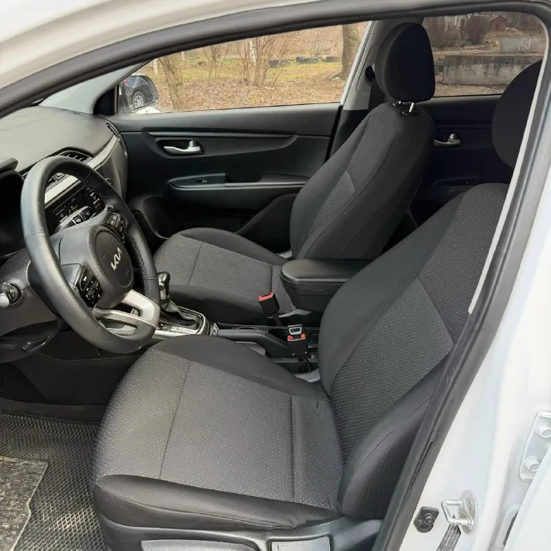 Продам kia rio 1,6 2022 года ! пробег- 78000 км коробка автомат автомобиль в отличном состоянии, мотор и коробка работают без нареканий. комплектация : 4 эсп, кондиционер, мультируль, подогревы передних сидений и руля. дополнительно установлено круиз контроль и диодная оптика. салон в идеале. автомобиль полностью технически обслужен !имеется 2 косметических подкраса. в комплекте имеется летняя резина на дисках. тех. осмотр пройден, документы в порядке, полное переоформление. цена : 1.310000 +79495279549 📞 звоните: +7(949)5279549 - фотография - 6
