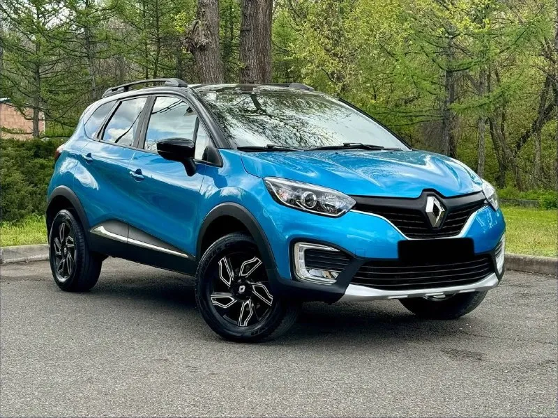 Продам авто renault kaptur год-2018 коробка - полноценный автомат ( не вариатор !!!) объем-2л привод - полный ( отключаемый ) без дтп птс оригинал комплектация: два ключа с автозапуском, без ключевой доступ, 4 стеклоподъемника, мультируль, датчик дождя, датчик света, климат контроль, круиз контроль, подогрев сидений, обогрев стекл, сигнализация starlink и. т.д. автомобиль в отличном состоянии все как на фото, все стекла родные, не путайте с 1.6, это совсем другое авто, с удлиненной базой и совсем другой комплектацией!. установлена летняя резина заводские оригинальные диски вложений не требует от слова совсем, не так давно авто прошло полное то, расходники все заменены, ходовая часть в идеале, на любые желаемые вопросы готов ответить, гнили ржавчин нет ! автомобиль личного пользования. видео обзор без проблем ! +79496936833 max, миранда +7 (995) 898-15-12 город донецк цена 1.385 торг 📞 🇷🇺 звоните: +79496936833 - фотография - 1