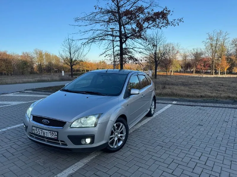 Продаю ford фокус (focus) 2007 1.6 мкпп, 115л. с. по машине было сделано очень много, сделал отдельный скрин, где все расписано по работам. машину действительно хорошо обслуживали, не жалели денег, менял масло каждые 8 тысяч (только равенол). установлены сразу после приобретения кожаные чехлы, которые до сих пор в отличном состоянии. по кузову красил левое заднее крыло и водительскую дверь в косметических целях (фото «до» покажу) стоит качественный свет (габариты, ближний, дальний, птф) с led лампами. фары отполированы и затянуты пленкой. пробег- 258тыс машина действительна в отличном состоянии, вложений не потребует, т. к все сделано, все по ней расскажу, сел и поехал. 585 тыс. торг уместен. звоните по номеру. магнитола стоит уже штатная, teyes вытащил +7(949)352-35-02 📲 tg: @serj1kkk 📞 +7(949)3523502 📲 tg: @serj1kkk 📞 звоните: +7(949)3523502 - фотография - 1