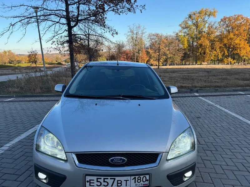Продаю ford фокус (focus) 2007 1.6 мкпп, 115л. с. по машине было сделано очень много, сделал отдельный скрин, где все расписано по работам. машину действительно хорошо обслуживали, не жалели денег, менял масло каждые 8 тысяч (только равенол). установлены сразу после приобретения кожаные чехлы, которые до сих пор в отличном состоянии. по кузову красил левое заднее крыло и водительскую дверь в косметических целях (фото «до» покажу) стоит качественный свет (габариты, ближний, дальний, птф) с led лампами. фары отполированы и затянуты пленкой. пробег- 258тыс машина действительна в отличном состоянии, вложений не потребует, т. к все сделано, все по ней расскажу, сел и поехал. 585 тыс. торг уместен. звоните по номеру. магнитола стоит уже штатная, teyes вытащил +7(949)352-35-02 📲 tg: @serj1kkk 📞 +7(949)3523502 📲 tg: @serj1kkk 📞 звоните: +7(949)3523502 - фотография - 4