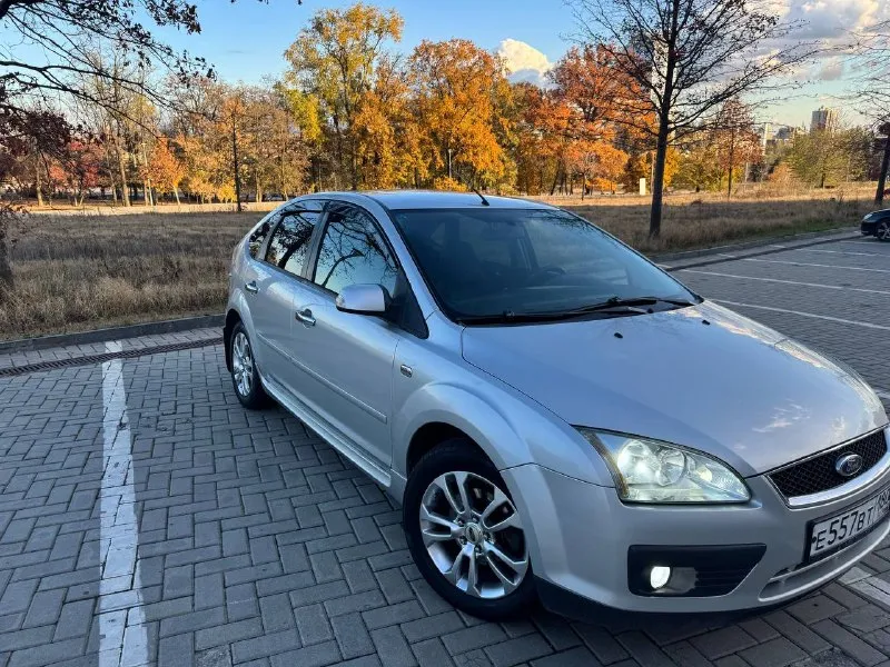 Продаю ford фокус (focus) 2007 1.6 мкпп, 115л. с. по машине было сделано очень много, сделал отдельный скрин, где все расписано по работам. машину действительно хорошо обслуживали, не жалели денег, менял масло каждые 8 тысяч (только равенол). установлены сразу после приобретения кожаные чехлы, которые до сих пор в отличном состоянии. по кузову красил левое заднее крыло и водительскую дверь в косметических целях (фото «до» покажу) стоит качественный свет (габариты, ближний, дальний, птф) с led лампами. фары отполированы и затянуты пленкой. пробег- 258тыс машина действительна в отличном состоянии, вложений не потребует, т. к все сделано, все по ней расскажу, сел и поехал. 585 тыс. торг уместен. звоните по номеру. магнитола стоит уже штатная, teyes вытащил +7(949)352-35-02 📲 tg: @serj1kkk 📞 +7(949)3523502 📲 tg: @serj1kkk 📞 звоните: +7(949)3523502 - фотография - 6