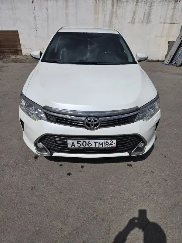 Продам тойота камри 2014 год. объем двигателя 3.5, коробка обычный автомат. машина в отличном состоянии абсолютно без вложений. пробег 238 тыс. оригинал любые проверки. машина живая, что большая редкость для камри этих годов. по кузову два вторичных окрасов. стёкла все родные. двигатель, коробка, салон на 5 с плюсом. полная комплектация. любые проверки на вашем сто. диагностическая карта есть, можно сразу переоформить в мрэо. цена 1 950 000 торг тел +79495058416 - фотография - 6