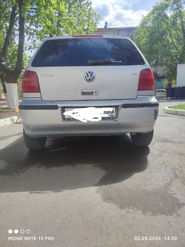 Продам volkswagen polo 1.4 хэтчбек.2000года, механика. собственник, машина в мариуполе. цена 220тыс. руб. ..торг. .+79498027784 - фотография - 2