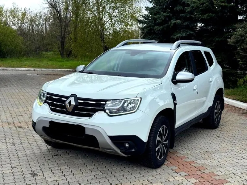 Продам renault duster 2021 год выпуска акпп полный привод пробег 100 тысяч 1.3 турбо бензиновый, расход 9 литров, полный привод, акпп работает идеально, по ходовой нареканий нет, новая резина, состоянии хорошее, комплектация подогрев лобового стекла, подогрев руля и сидерий, круиз контроль, парктроник, камера, магнитола заводская с карплеем, делать ничего не нужно на полном уверенном ходу, переоформление без проблем, донецк, 1.350 000 небольшой торг, тел+79493152333 📞 звоните: +7(949)3152333 - фотография - 1
