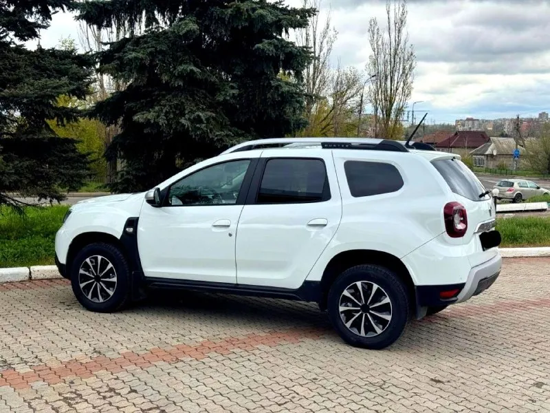Продам renault duster 2021 год выпуска акпп полный привод пробег 100 тысяч 1.3 турбо бензиновый, расход 9 литров, полный привод, акпп работает идеально, по ходовой нареканий нет, новая резина, состоянии хорошее, комплектация подогрев лобового стекла, подогрев руля и сидерий, круиз контроль, парктроник, камера, магнитола заводская с карплеем, делать ничего не нужно на полном уверенном ходу, переоформление без проблем, донецк, 1.350 000 небольшой торг, тел+79493152333 📞 звоните: +7(949)3152333 - фотография - 2
