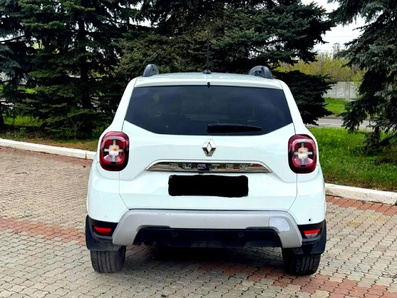 Продам renault duster 2021 год выпуска акпп полный привод пробег 100 тысяч 1.3 турбо бензиновый, расход 9 литров, полный привод, акпп работает идеально, по ходовой нареканий нет, новая резина, состоянии хорошее, комплектация подогрев лобового стекла, подогрев руля и сидерий, круиз контроль, парктроник, камера, магнитола заводская с карплеем, делать ничего не нужно на полном уверенном ходу, переоформление без проблем, донецк, 1.350 000 небольшой торг, тел+79493152333 📞 звоните: +7(949)3152333 - фотография - 4