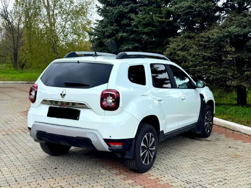 Продам renault duster 2021 год выпуска акпп полный привод пробег 100 тысяч 1.3 турбо бензиновый, расход 9 литров, полный привод, акпп работает идеально, по ходовой нареканий нет, новая резина, состоянии хорошее, комплектация подогрев лобового стекла, подогрев руля и сидерий, круиз контроль, парктроник, камера, магнитола заводская с карплеем, делать ничего не нужно на полном уверенном ходу, переоформление без проблем, донецк, 1.350 000 небольшой торг, тел+79493152333 📞 звоните: +7(949)3152333 - фотография - 5