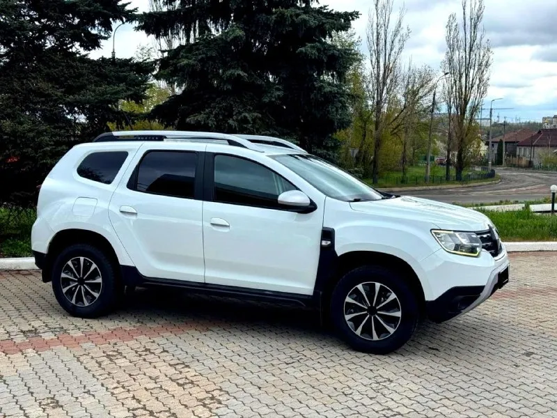 Продам renault duster 2021 год выпуска акпп полный привод пробег 100 тысяч 1.3 турбо бензиновый, расход 9 литров, полный привод, акпп работает идеально, по ходовой нареканий нет, новая резина, состоянии хорошее, комплектация подогрев лобового стекла, подогрев руля и сидерий, круиз контроль, парктроник, камера, магнитола заводская с карплеем, делать ничего не нужно на полном уверенном ходу, переоформление без проблем, донецк, 1.350 000 небольшой торг, тел+79493152333 📞 звоните: +7(949)3152333 - фотография - 6