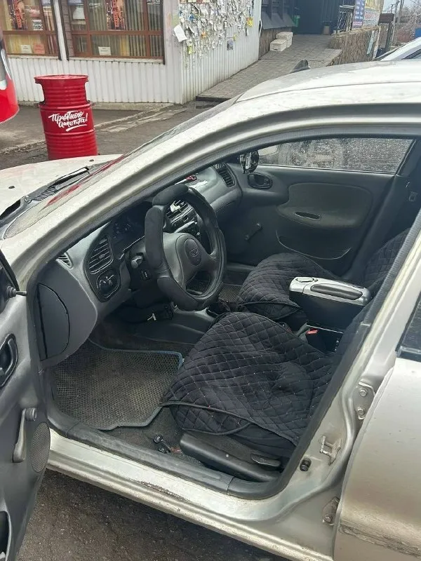 Продам daewoo сенс 2004 года 1.4 переоформление без проблем, продажа от собственника. Установлен газ масло поменяно, новые гранаты, ходовая часть в норме, двигатель не троит. Резина r13 (на титанах) коробка втыкается идеально, не хрустит. Цена:160.000 минимальный торг (реальному покупателю) г. Снежное +79497936004
📞 Звоните: +7(949)7936004 - фотография - 5