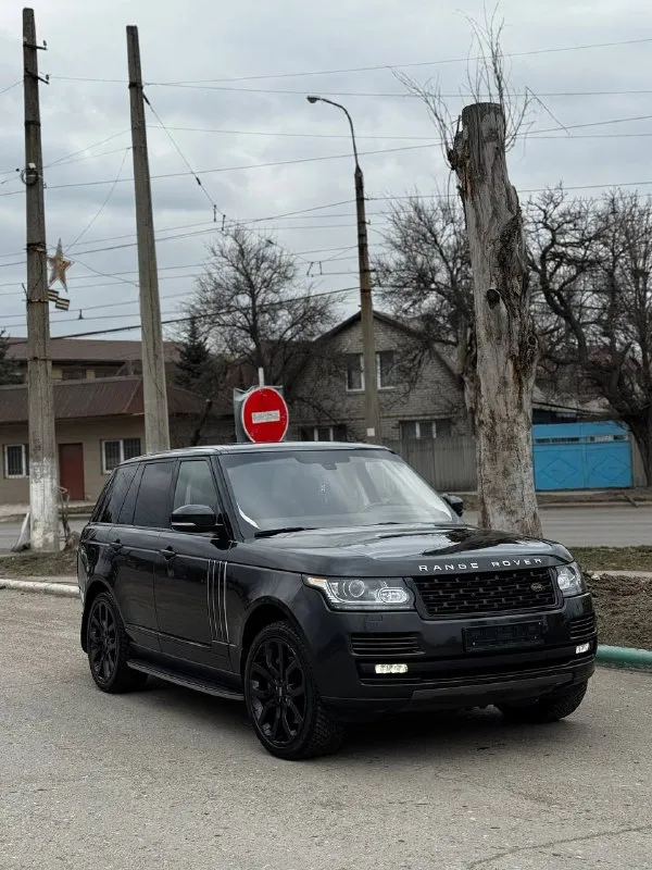 Range rover год 2014 4.4 пробег 202 км автомобиль полностью обслужен у дилера комплектация максимальная кроме панорамы цвет очень красивый тёмно-серый грейд два комплекта резины все сервисные все ключи по факту два хозяина цена 3.550 торг возможен обмен +7 949 567 20 89 📲 tg: @mark_karpovich1 📞 звоните: +7(949)5672089 - фотография - 1