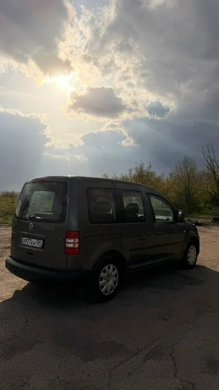 Автор: продам volkswagen caddy 2011 год выпуска коробка: механика мотор 1.6 пробег 239000 все детали авто в заводской окраске. в дтп не был. все функции в машине работают. салон в хорошем состоянии цена: 1400000, возможен небольшой торг телефон для связи: +79493415767 +79495058510.. !!!наш телеграм канал [ бесплатное размещение за репост!!! правила сообщества [ мы в мах [ [ 📞 звоните: +7(949)3415767 - фотография - 3
