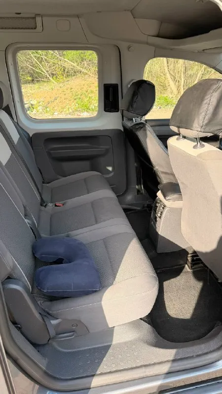 Автор: продам volkswagen caddy 2011 год выпуска коробка: механика мотор 1.6 пробег 239000 все детали авто в заводской окраске. в дтп не был. все функции в машине работают. салон в хорошем состоянии цена: 1400000, возможен небольшой торг телефон для связи: +79493415767 +79495058510.. !!!наш телеграм канал [ бесплатное размещение за репост!!! правила сообщества [ мы в мах [ [ 📞 звоните: +7(949)3415767 - фотография - 7