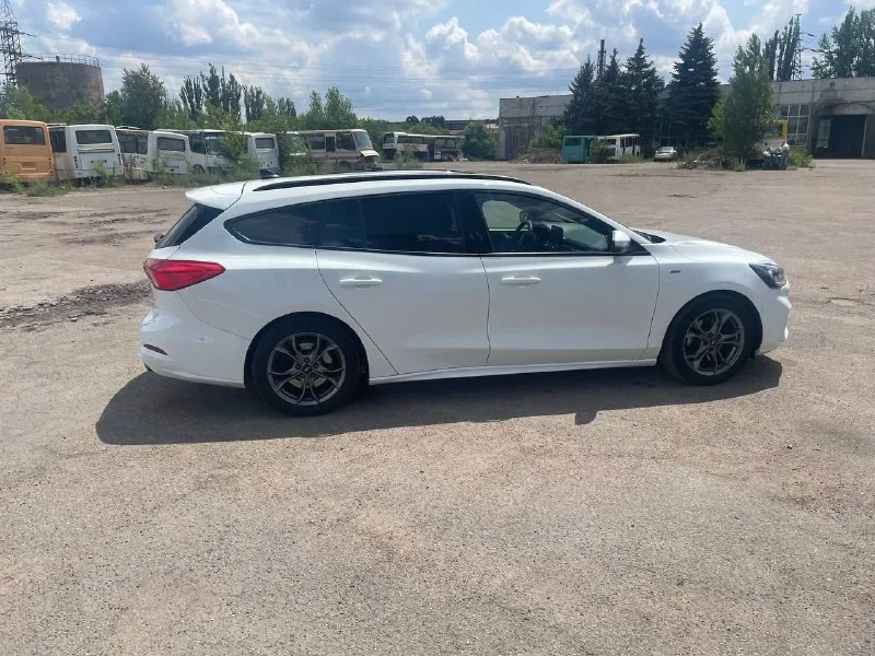 Ford focus mk4 1.5d mt st-line. состояние отличное. пробег: 140 000 км. год выпуска: 2020. личный автомобиль. цена: 1 600 000 рублей, возможен торг. контактный номер телефона: +79498118274. - фотография - 6