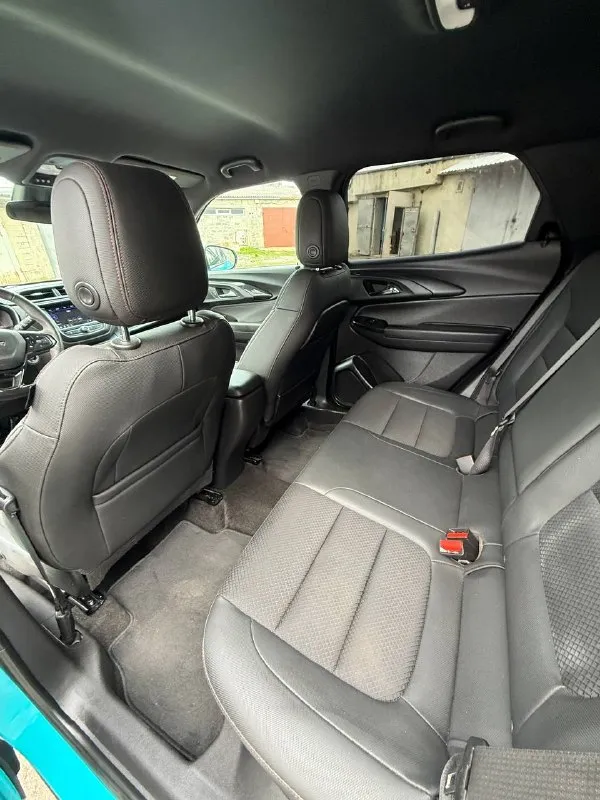 Chevrolet trailblazer rs -машина 2021г -объём двигателя: 1.3т -пробег :69.000км -тип двигателя: бензин -привод: полный -камера заднего вида - подогрев руля -подогрев боковых зеркал - подогрев сидений - датчик дождя - датчик света - датчики мёртвых зон - контроль пешеходов при движении задним ходом -электрорегулировка водительского сиденья 💲цена: 2.100.000руб. ☎телефон: +7(949)524-67-69 - фотография - 9