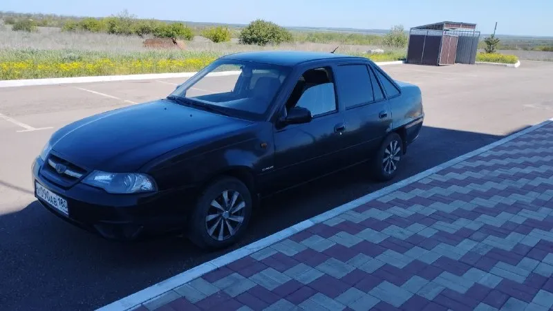 Продам daewoo nexia n150 2008г. двигатель 1.5л16кл. пробег 123000км. машина для своих лет в хорошем состоянии, я являюсь вторым владельем по птс. то проходилось всегда вовремя, на качестве запчастей не экономил, ходовая обновлена, тормозные колодки задние новые, помпа и радиатор новые, аккумулятор тоже ещё на гарантии. цена 250т. р.торг у капота уместен. звонить по номеру +79490065284 📲 tg: сергей 📞 звоните: +7(949)0065284 - фотография - 1