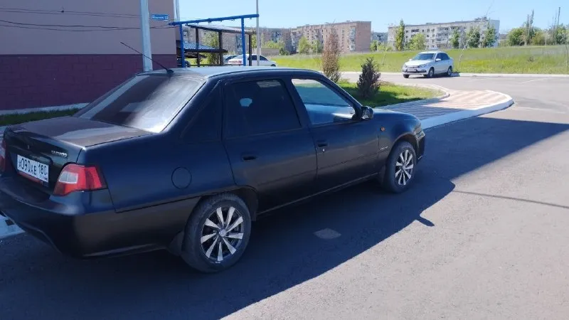 Продам daewoo nexia n150 2008г. двигатель 1.5л16кл. пробег 123000км. машина для своих лет в хорошем состоянии, я являюсь вторым владельем по птс. то проходилось всегда вовремя, на качестве запчастей не экономил, ходовая обновлена, тормозные колодки задние новые, помпа и радиатор новые, аккумулятор тоже ещё на гарантии. цена 250т. р.торг у капота уместен. звонить по номеру +79490065284 📲 tg: сергей 📞 звоните: +7(949)0065284 - фотография - 2