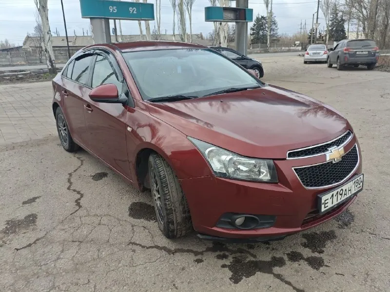 Марка автомобиля: chevrolet круз год выпуска: 2011 пробег: 204000 км объем двигателя: 1.6 описание: продам круз 1.6 мт 2011год 204000 пробег подогрев передних сидений э. регулеровка зеркал андроид магнитола с камерой парковки видеорегистратор с задней камерой сигналка старлайн с автозапуском г горловка 550 000₽ торг +79493383252 цена: 550000 торг номер телефона: +79493383252 город: горловка продавец: александр😎 📞 звоните: +7(949)3383252 - фотография - 2