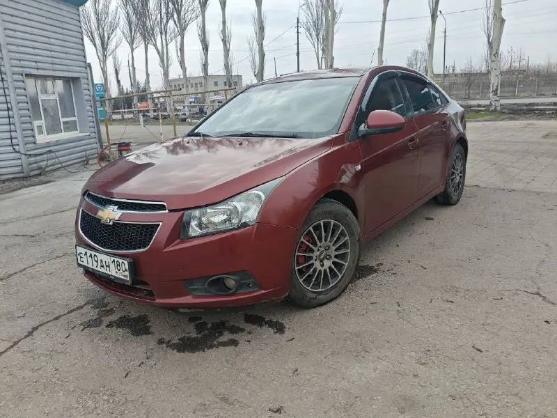 Марка автомобиля: chevrolet круз год выпуска: 2011 пробег: 204000 км объем двигателя: 1.6 описание: продам круз 1.6 мт 2011год 204000 пробег подогрев передних сидений э. регулеровка зеркал андроид магнитола с камерой парковки видеорегистратор с задней камерой сигналка старлайн с автозапуском г горловка 550 000₽ торг +79493383252 цена: 550000 торг номер телефона: +79493383252 город: горловка продавец: александр😎 📞 звоните: +7(949)3383252 - фотография - 4