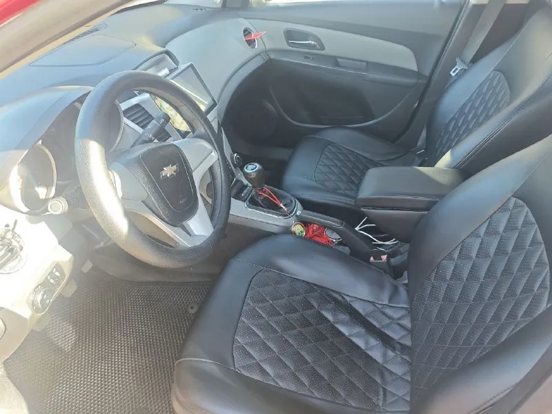Марка автомобиля: chevrolet круз год выпуска: 2011 пробег: 204000 км объем двигателя: 1.6 описание: продам круз 1.6 мт 2011год 204000 пробег подогрев передних сидений э. регулеровка зеркал андроид магнитола с камерой парковки видеорегистратор с задней камерой сигналка старлайн с автозапуском г горловка 550 000₽ торг +79493383252 цена: 550000 торг номер телефона: +79493383252 город: горловка продавец: александр😎 📞 звоните: +7(949)3383252 - фотография - 6