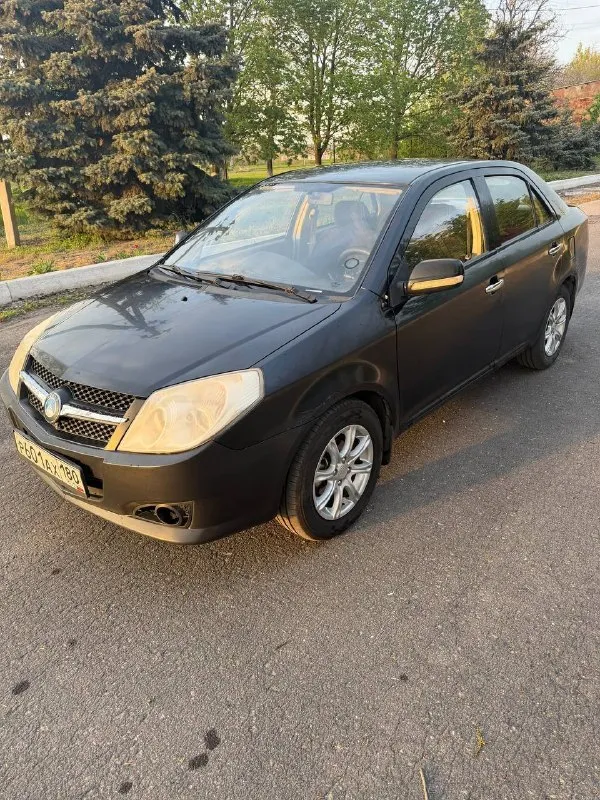 Продам gelly mk 2011г. ходовая обслужена, не чего не гремит. задние амортизаторы kyb диски тормозные, колодки передние - новые. производилась замена диска сцепление. заменён вакуумный усилитель тормозов, +гтц. новое масло акпп. радиатор печки - новый. шины новые, kumho ecsta. магнитола 2din. гидроусилитель, парктроники, стеклоподёмники, abs, кондиционер - всё работает. безопасность на месте, в дтп не была. дно автомобиля целое, есть моменты по кузову. цена 250 000р. тел. +79497130769 мариуполь. - фотография - 2