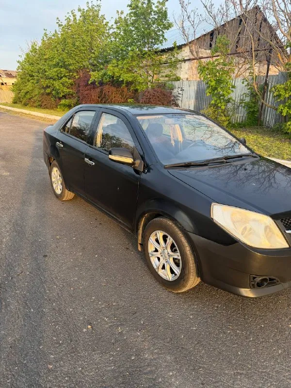 Продам gelly mk 2011г. ходовая обслужена, не чего не гремит. задние амортизаторы kyb диски тормозные, колодки передние - новые. производилась замена диска сцепление. заменён вакуумный усилитель тормозов, +гтц. новое масло акпп. радиатор печки - новый. шины новые, kumho ecsta. магнитола 2din. гидроусилитель, парктроники, стеклоподёмники, abs, кондиционер - всё работает. безопасность на месте, в дтп не была. дно автомобиля целое, есть моменты по кузову. цена 250 000р. тел. +79497130769 мариуполь. - фотография - 5