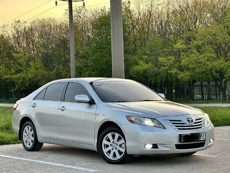 *toyota camry_3.5 официал! автомобиль в отличном состоянии, полностью обслужен весь, только на дилере! вложений абсолютно не каких не требует! автомобиль не пригон, местный покупался в салоне! 2007г родной пробег 189тыс, км комплектация максимальная! круиз контроль. двухзонный климат контроль. подогрев сидений. камера заднего вида. своими словами, все для комфорта! с документами полностью порядок! продажа от собственника, цена 1.175-000₽ остальные вопрос по тел: также возможен обмен звоните! +7949-551-68-75 - фотография - 3