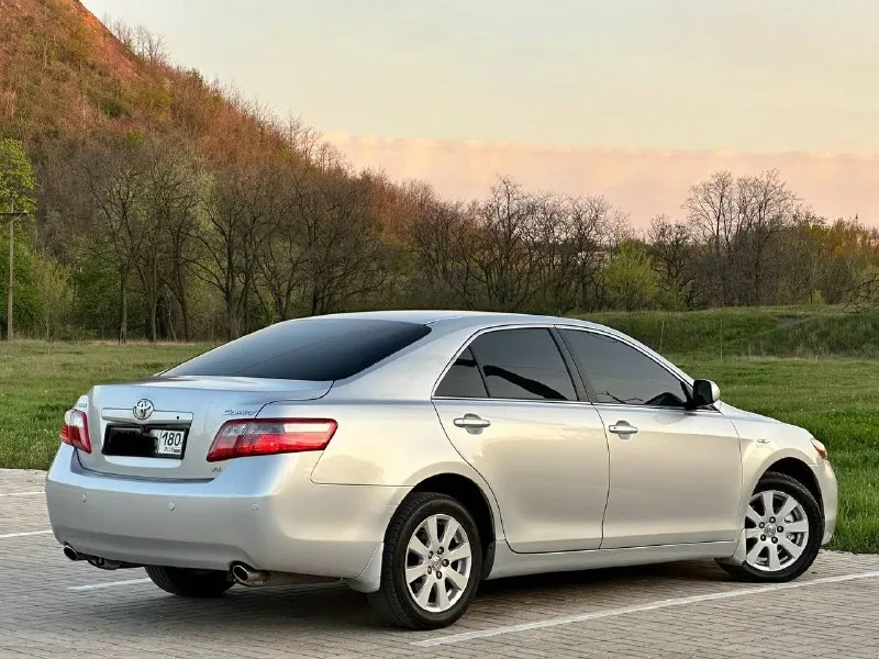*toyota camry_3.5 официал! автомобиль в отличном состоянии, полностью обслужен весь, только на дилере! вложений абсолютно не каких не требует! автомобиль не пригон, местный покупался в салоне! 2007г родной пробег 189тыс, км комплектация максимальная! круиз контроль. двухзонный климат контроль. подогрев сидений. камера заднего вида. своими словами, все для комфорта! с документами полностью порядок! продажа от собственника, цена 1.175-000₽ остальные вопрос по тел: также возможен обмен звоните! +7949-551-68-75 - фотография - 7