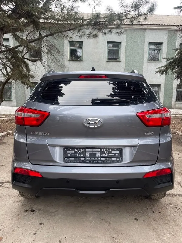 Hyundai creta модельный год -2018-(середина года) владельцев -1 пробег -177000км сердце -(мотор)-1.6-работает идеально! коробка -механика-6 ст-работает идеально! привод -(полный )-подключаемый ! резина-зима (+лето ) коплектация -климат контроль, подогрев сидений-3 положения, подогрев зеркал ! подогрев руля ! круиз контроль ! фары с линзами и красивой led-подсветкой, стоят леды в круг ! адаптивный свет! задние парктроники ! видео регистратор ! стоит сигнализация- с автозапуском ! пластиковая и металическая защита двигателя ! заменены -масло в двигателе(+фильтра ) заменены задние колодки ! любые проверки -диагностика -приветствуется! коррозия и всякая нечесть -отсутствует! предоставлю информацию по телефону-(звоните ) осмотр -макеевка !донецк! цена -1,460000₽ тел :+79495936159 тел :+79094474199 📞 🇷🇺 звоните: +7(909)4474199 - фотография - 8