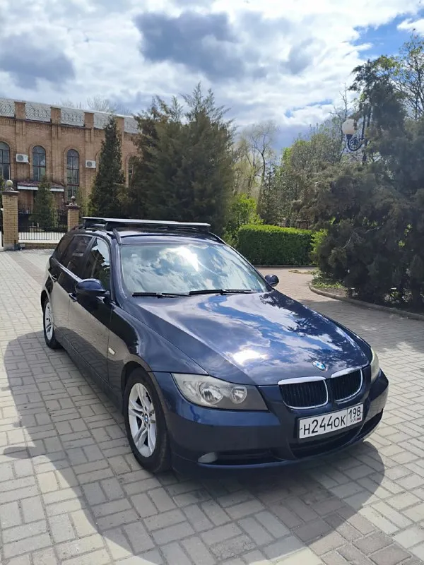 Продам bmw е91 2008 механика 2.0 т. дизель. расход по городу 8, трасса 6. пробег 185. есть функция старт/стоп. пригнан из франции в 2020 году (в одних заботливых руках). вложений не требуется, все ремонтировалось вовремя. грм поменян 20 тысяч назад (ставил только оригинал). машина в хорошем состоянии. в дтп не была. я лично ничего не красил. коррозии и рыжиков совсем нет, есть незначительные сколы и царапины. ходовка вся целая. ставил lemforder либо оригинал. химчистка раз в год. цена 970 т. р. телефон +79494956807 📞 звоните: +7(949)4956807 - фотография - 1