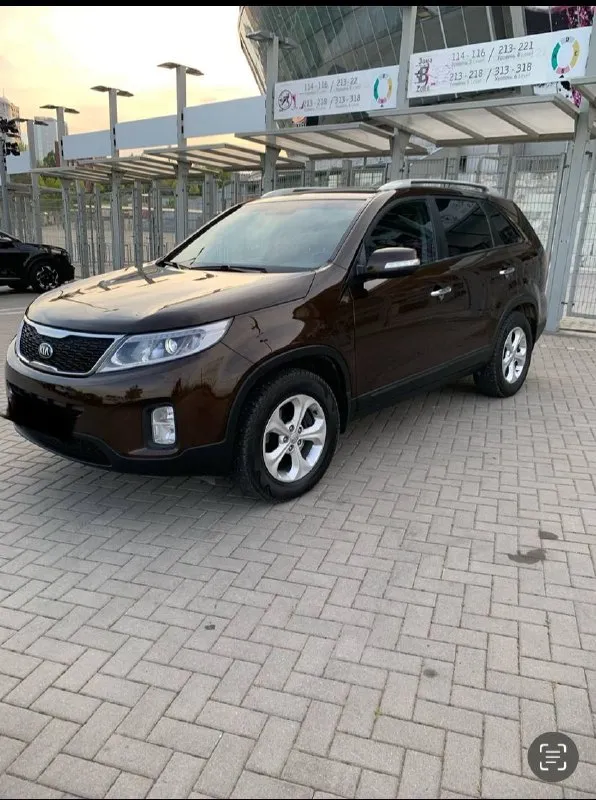 Kia sorento 2015 год двигатель 2.4бензин коробка автомат автомобиль в отличном состоянии, автотека зелёная вложение абсолютно не какого не требует! чистый ухоженный салон, готов на любые проверки с вашей стороны! есть всё для комфортного вождения! двух зонный климат датчик света и дождя подогрев сидений круиз контроль, бортовой компьютер, камера заднего вида, и т д. г. донецк цена 1.650.₽ звоните остальное по номеру телефона +79496164847 📞 звоните: +7(949)6164847 - фотография - 2