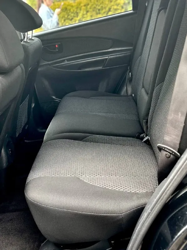 ✅продам hyundai tucson ✅год:2008 ✅ :2л ✅коробка:механика ✅цена:865.000₽ ✅2 владельца ✅номер: +79494952372 или +79491003435 на обоих номерах есть телеграмм и макс авто в отличном состоянии без вложений сел и поехал, кузов автомобиля соответствует фотографиям, техническая часть обслужена на 5+ чистый и ухоженный салон, машина только после полной полировки и химчистки, таких вариантов на рынке очень мало! два комплекта колес зима лета оба на дисках! два ключа!хорошая комплектация:подогревы сидений, кондиционер, большой сенсорный монитор с aux, bt, камера заднего вида, электра зеркала, подогрев заднего стекла, полный бортовой компьютер, abs, esp, биксенонавые фары, центральный замок, сигнализация с обратной связью, и многое другое больше информации по телефону! 📱 📞 звоните: +7(949)4952372 - фотография - 8